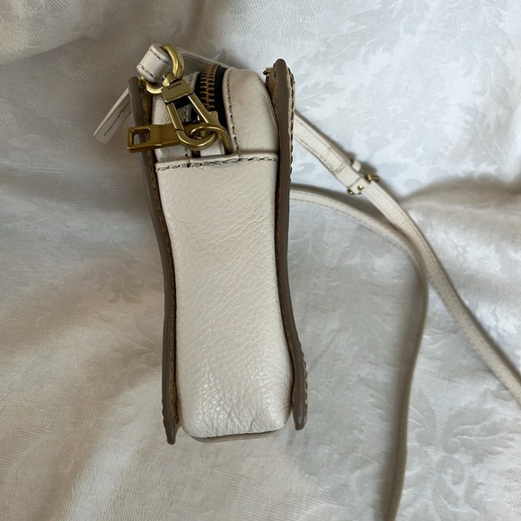 Fossil Campbell Sling Bag in Metallic Gold EUC - Picture 5 of 12